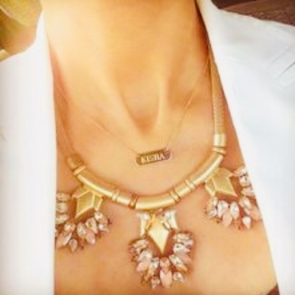 :: Stella & Dot Helena Statement Necklace - Picture 3 of 9